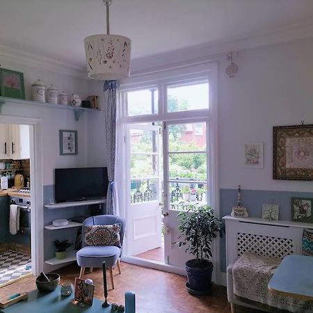 Appartamento Charming London With Balcony Esterno foto