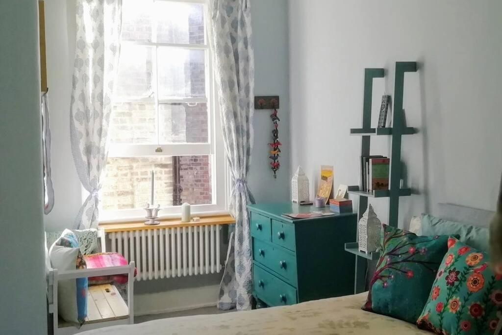 Appartamento Charming London With Balcony Esterno foto