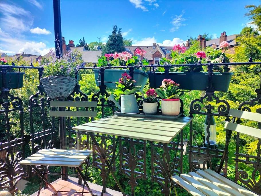 Appartamento Charming London With Balcony Esterno foto